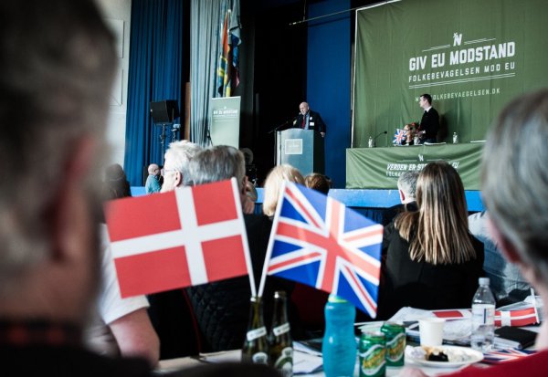 Folkebevægelsens MEP Rina Ronja Kari har sammen med flere fremtrædende europæiske EU-modstandere kritiseret EU-elitens skræmmekampagne i et læserbrev i den britiske avis The Telegraph. Foto: Alexander Zehntner